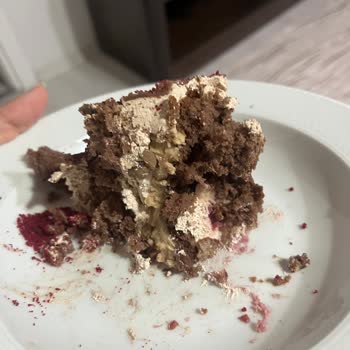 Frambuazlı Pasta Frambuazsız Ve Lezzetsiz Çıktı, Ücret İadesi İstiyorum