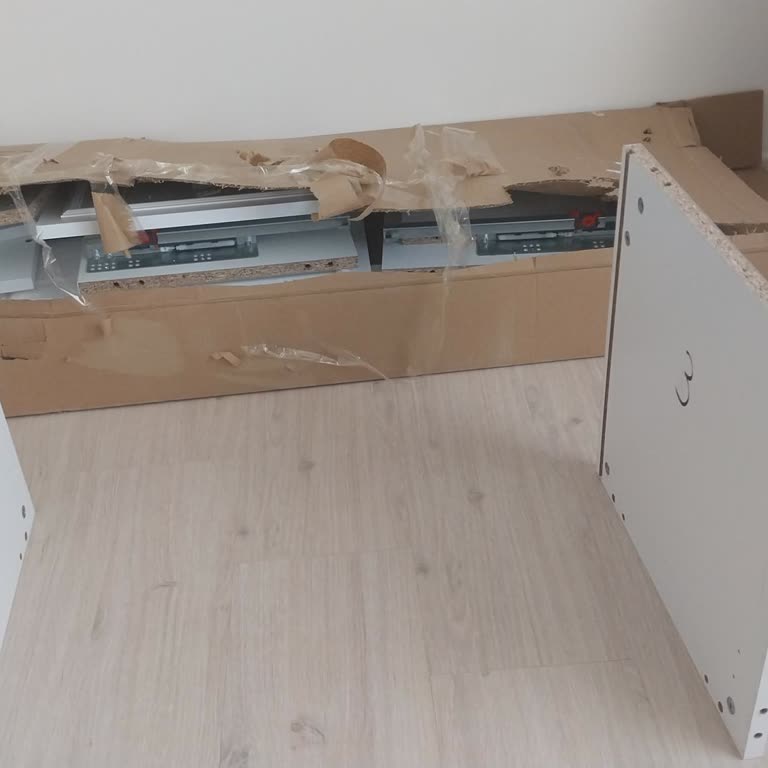 Eksik Parça Nedeniyle TV Ünitesi Kurulumu 2 Aydır Yapılamıyor