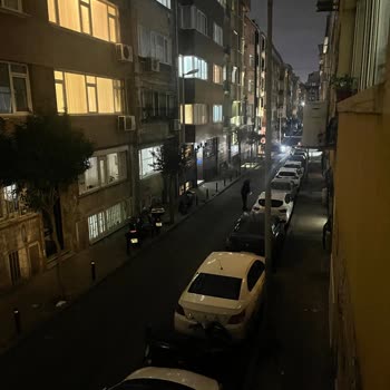 Sokak Lambalarının Uzun Süredir Yanmaması Nedeniyle Güvenlik Endişesi Ve Çözüm Eksikliği