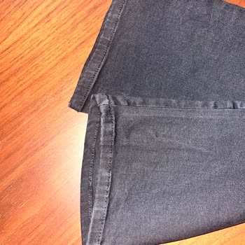 COLIN’S Mağazasından Aldığım Pantolonda Üretim Hatası ve Dikiş İziyle Karşılaştım