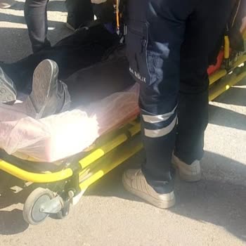 Van Büyükşehir Belediyesi Van'da Kaldırım Ve Yol İşgali: Güvenlik Tehlikesi Ve Acil Çözüm Talebi