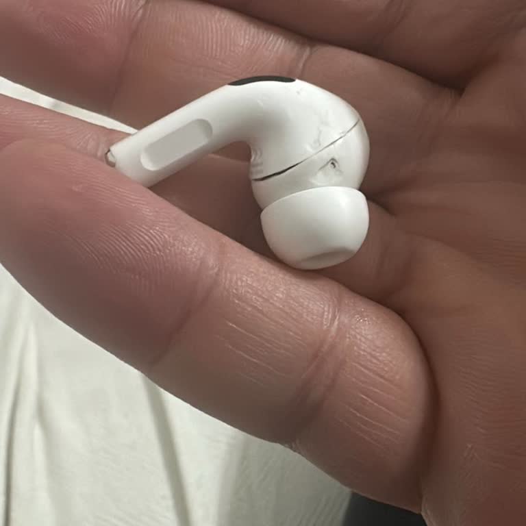 Garanti Kapsamında Değişmeyen Airpods Pro 2 Sağ Kulaklık Ve Ücret İade Talebi