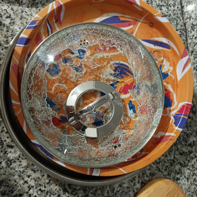 Korkmaz Mutfak Eşyaları Kısa Sürede Kullanılan Tencere Kapağının Patlaması Ve Mağduriyet