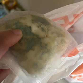 Küflü Peynir Ve İlgisiz Müşteri Hizmetleriyle Yaşanan Mağduriyet