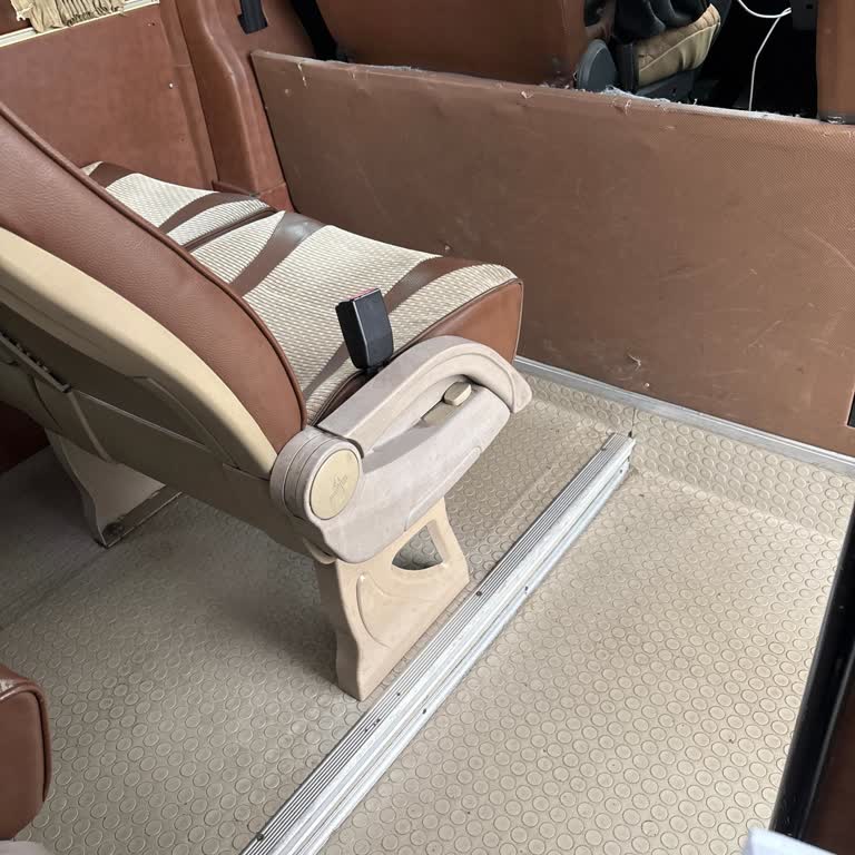 Teknopark Uğurmumcu Servisinde Sürekli Araç Ve Şoför Değişimi İle Temizlik Sorunu