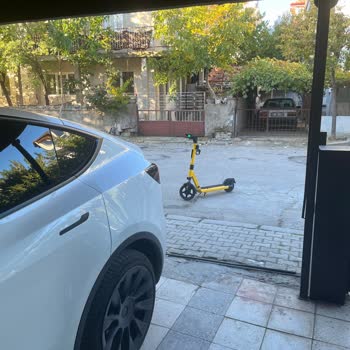 Otopark Önüne Park Edilen Scooter Mağduriyeti