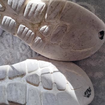 Kısa Sürede Yırtılan Ayakkabı İçin Değişim Talebim Reddedildi: Mağduriyetimin Giderilmesini İstiyorum