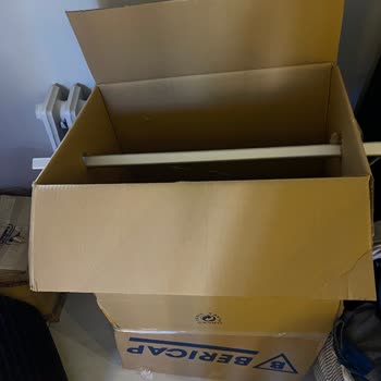 Taşınma Sırasında Kırılan Ve Kaybolan Eşyalarım İçin Mağduriyetimin Giderilmesini Talep Ediyorum