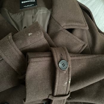 Bershka'dan Kirli Ve Kullanılmış Kaban Şoku!