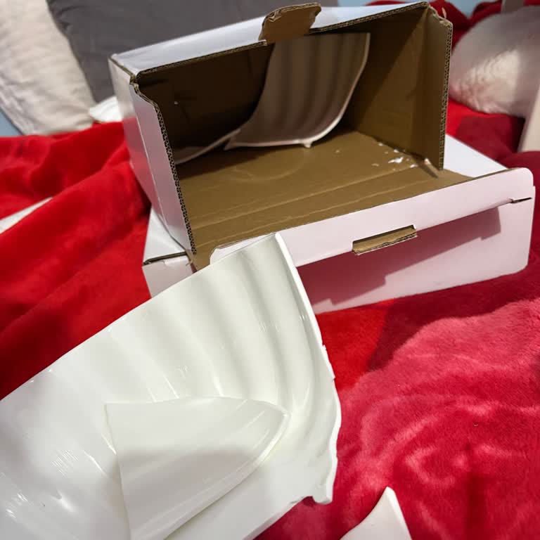 Kırık Ve Eksik Parçalar İçin Haftalardır Çözüm Bekliyorum