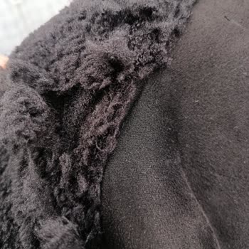 I Face Fraying Collar Issue on Stradivarius Jacket