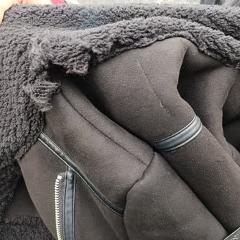 I Face Fraying Collar Issue on Stradivarius Jacket