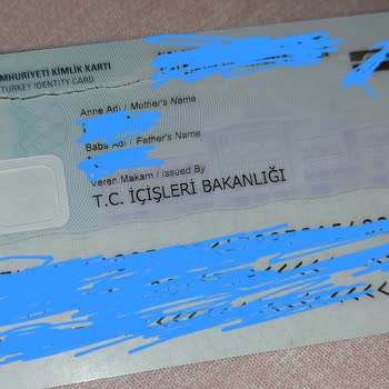 Nüfus Ve Vatandaşlık İşleri Kimlik Ve Ehliyet Kartlarında Kalitesiz Malzeme Mağduriyeti