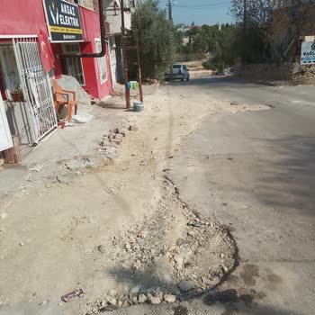 Kazı Sonrası Yol İki Aydır Onarılmadı Evlerimiz Toz İçinde Kaldı