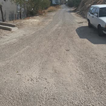 Kazı Sonrası Yol İki Aydır Onarılmadı Evlerimiz Toz İçinde Kaldı