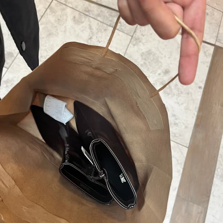 I Face Unprofessional Experience at Zara Store — Boots Given Without Box