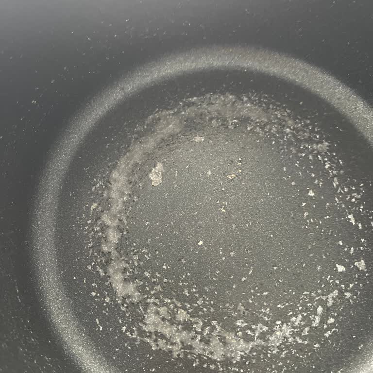 Taç Valeria Döküm Tencere Setinde Soyulma Ve Müşteri Hizmetlerine Ulaşılamaması