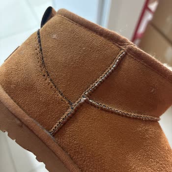 Aldığım Ugg Ürünü Kusurlu Çıktı, İade Talebim Kabul Edilmiyor