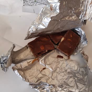 Aldığım Çikolatanın İçinden Kurt Çıktı Hızlı Çözüm Bekliyorum