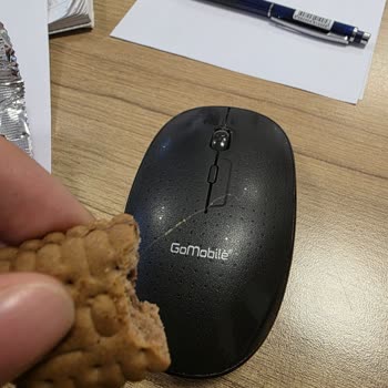 İkram Bisküvi Paketinden Kıl Çıkması Nedeniyle Güven Sorunu