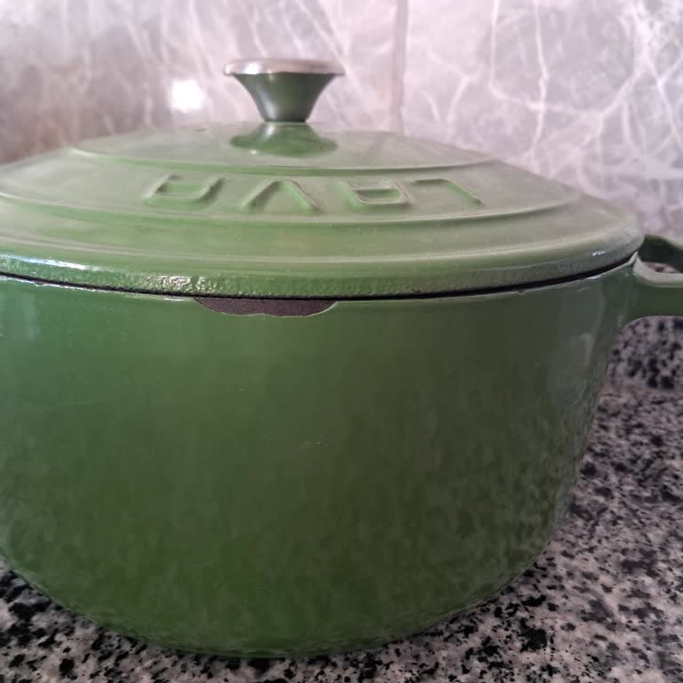 Kısa Sürede Kabaran Ve Soyulan Döküm Tencere Hayal Kırıklığı Yarattı