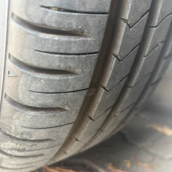 Kumho Lastiklerde 1 Yılda Çatlama Ve Garanti Mağduriyeti