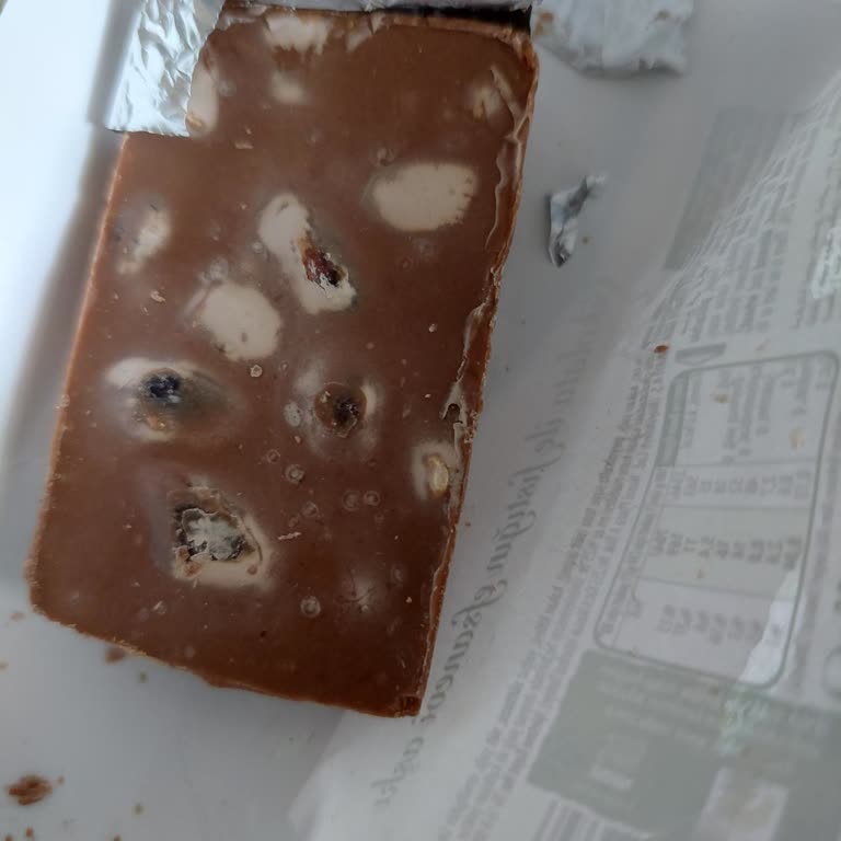 Nestle Damak Çikolata Bozuk Çıktı, İade Veya Açıklama Talep Ediyorum