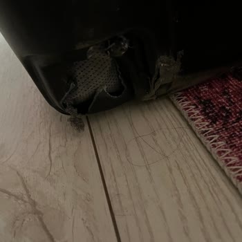 Sunexpress'te Bavulum Kullanılamaz Hale Geldi, Mağduriyetim Giderilmiyor