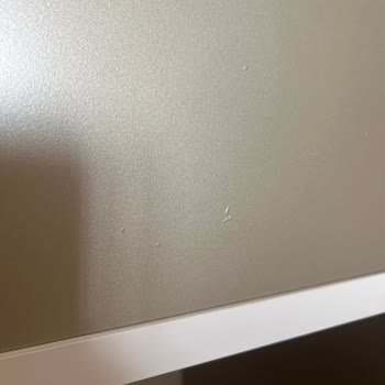 Produktmängel und respektloser Umgang nach Kauf mehrerer Möbelstücke bei Vavello