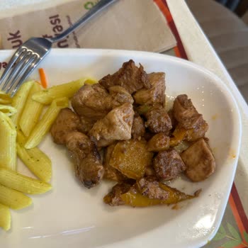 Soğuk Yemek, Eksik İçerik Ve İlgisiz Hizmet: Tavuk Dünyası Hayal Kırıklığı