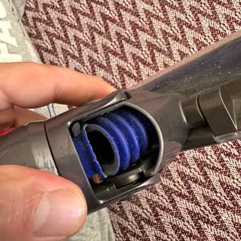 Dyson V15 Sert Zemin Başlığında Üretim Hatası Ve Garanti Sorunu