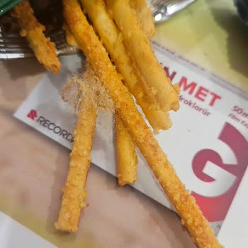 Aldığım Eti Crax Paketinden Tüy Gibi Yabancı Madde Çıktı