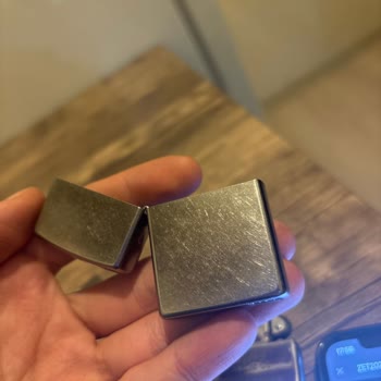 Sipariş Verdiğim Zippo Çakmak Hasarlı Ve Çizikli Geldi, Müşteri Hizmetleri Çözüm Sunmadı