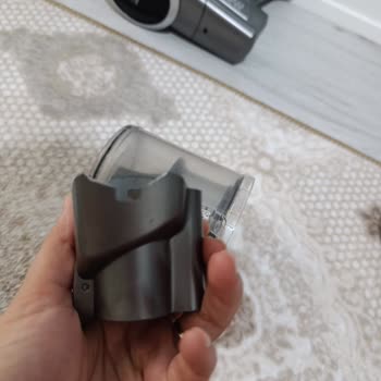 Heifer Dikey Süpürgede Kronik Parça Kırılması Ve Garanti Dışı Bırakılması