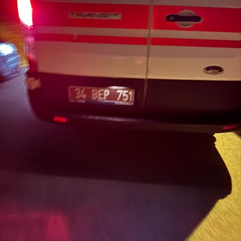Ambulans Ekibinin İhmali Sonucu Babam Sedyeden Düştü