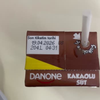 Tarihi Geçmemiş Danone Süt Çamaşır Suyu Gibi Kokuyor