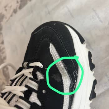 Ayakkabım Garanti Kapsamında Tamir Edildi, Kullanılamaz Hale Geldi Ve Para İadesi Reddedildi