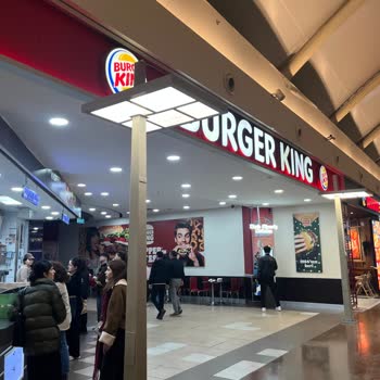 Burger King Şubesinde Siparişimde Sinek Çıkması Ve Hijyen Sorunu