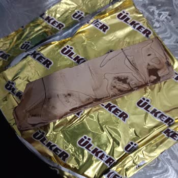 Aldığım Ülker Çikolata Bozuk Çıktı, Ücret İadesi Talep Ediyorum