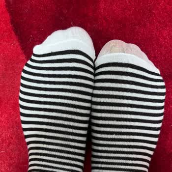 İlk Kullanımda Defolu Çıkan Çorap Mağduriyeti