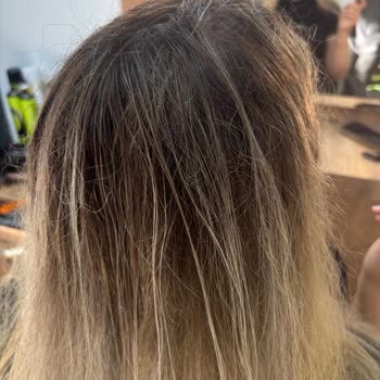 Kuaför Mehmet Yalçınkaya Kuaförde Saç Boyama Ve Hizmet Sonrası Yaşanan Mağduriyet