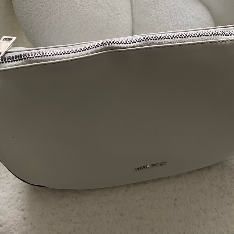 Eksik Kulplu Çanta Gönderimi Ve Çözüm Sürecinde İletişimsizlik