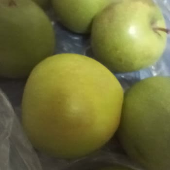 Migros Sanal Market'ten Ezilmiş Ve Çürük Elma Teslimatı