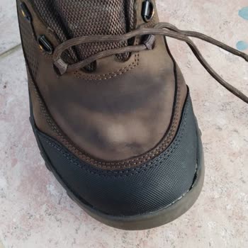 Yağmurda Renk Bozulan Ayakkabıya Çözüm Bekliyorum