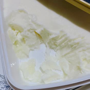 Aldığım Dondurmalar Buzlanmış Ve Bozulmuş Çıktı, Ücret İadesi Talep Ediyorum