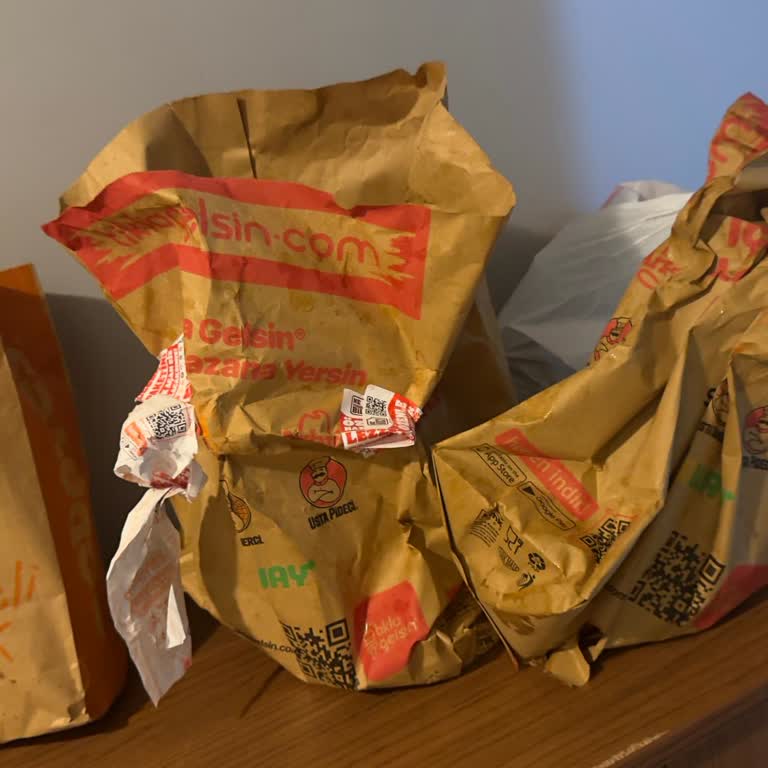 Siparişim Eksik Ve Hatalı Teslim Edildi, Kurye Davranışı Hayal Kırıklığı Yarattı