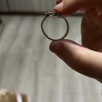 Pandora Yüzüğümde Taş Düşmesi: Garanti Kapsamında Çözüm Bekliyorum