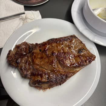 Köfteci Yusuf Antrikotun Çiğ Ve Sert Gelmesi Nedeniyle Büyük Hayal Kırıklığı Yaşadım