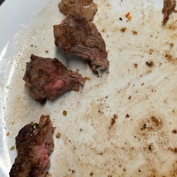 Köfteci Yusuf Antrikotun Çiğ Ve Sert Gelmesi Nedeniyle Büyük Hayal Kırıklığı Yaşadım