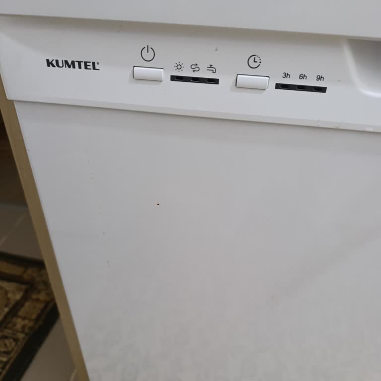 Sürekli Arıza Yapan Ve Su Almayan Makineye Yetersiz Servis Müdahalesi